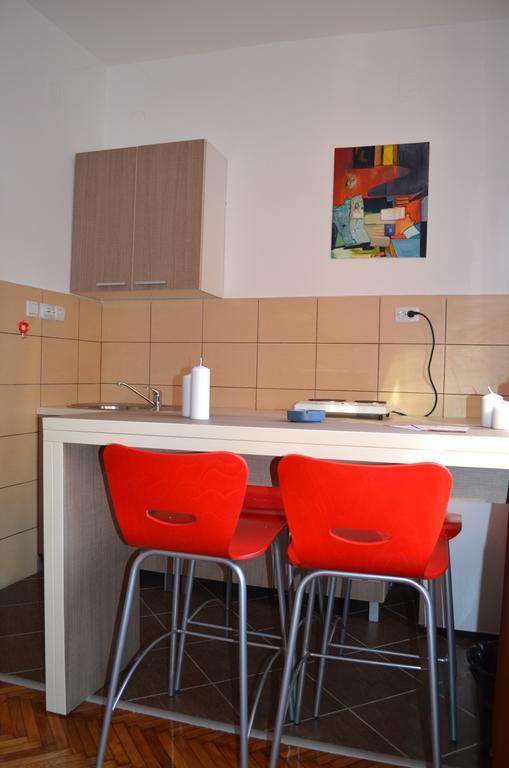 Apartmants Night Lux Ni 客房 照片