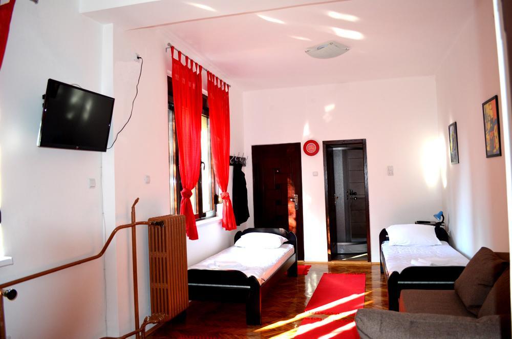 Apartmants Night Lux Ni 客房 照片